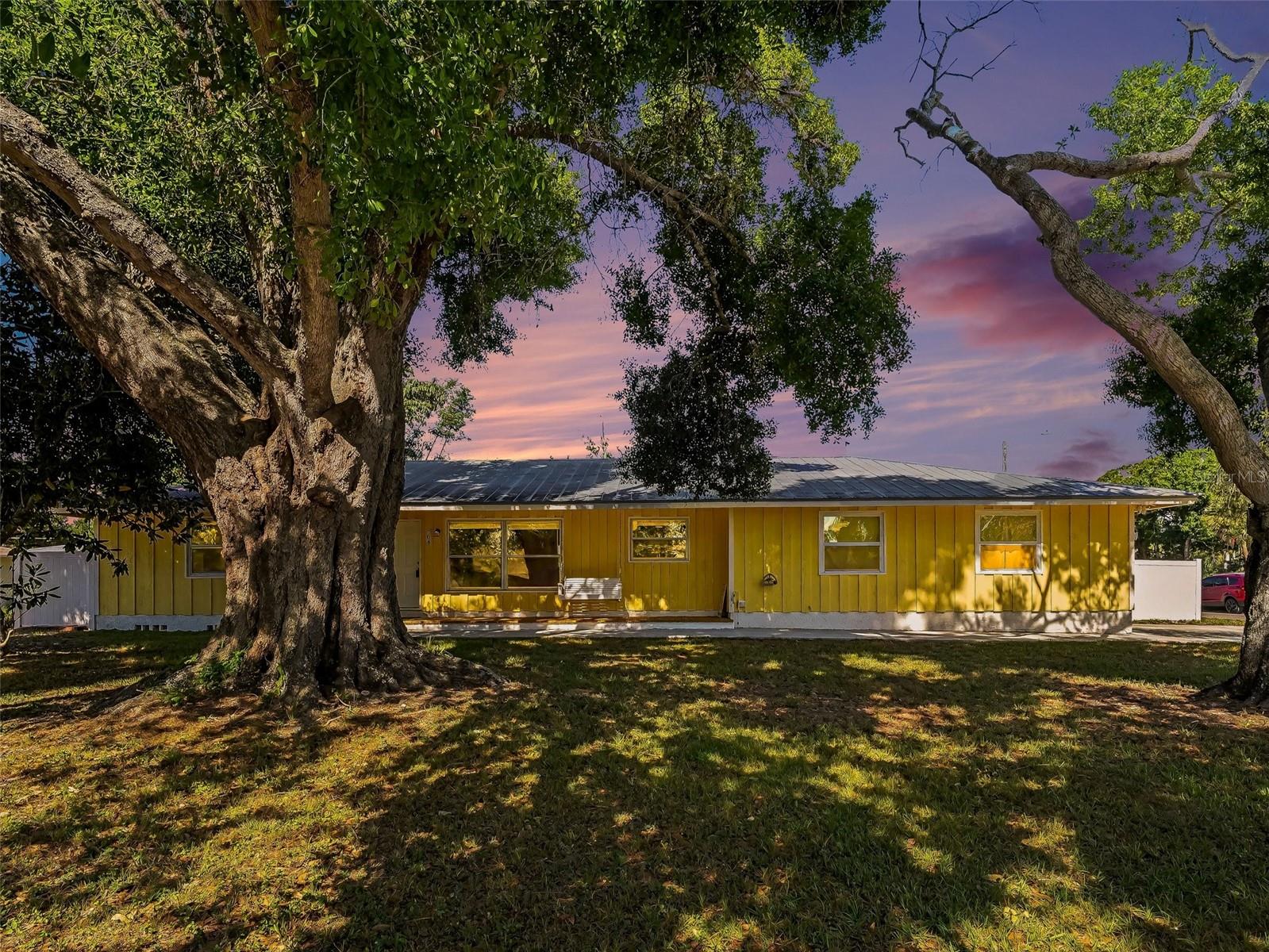 704 S LOCKWOOD RIDGE RD, SARASOTA, FL, 34237