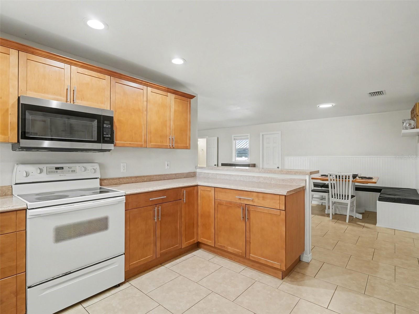 704 S LOCKWOOD RIDGE RD, SARASOTA, FL, 34237