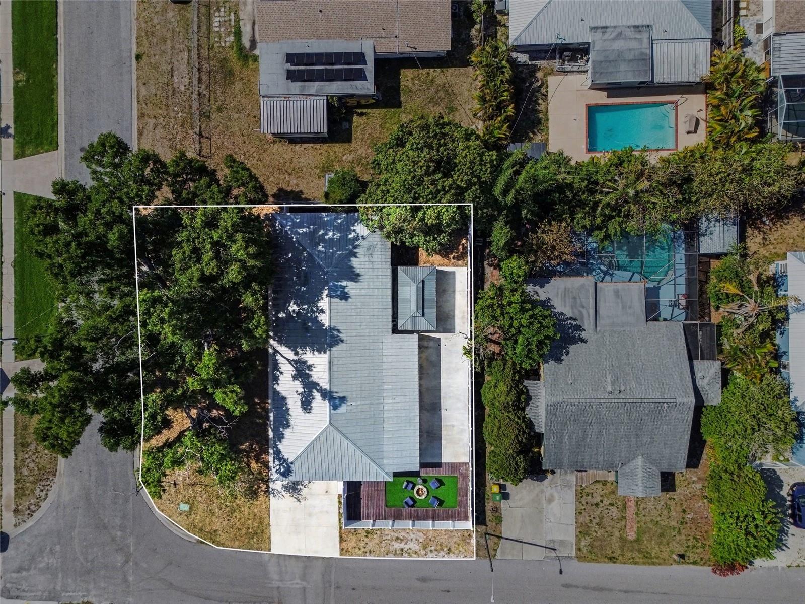 704 S LOCKWOOD RIDGE RD, SARASOTA, FL, 34237