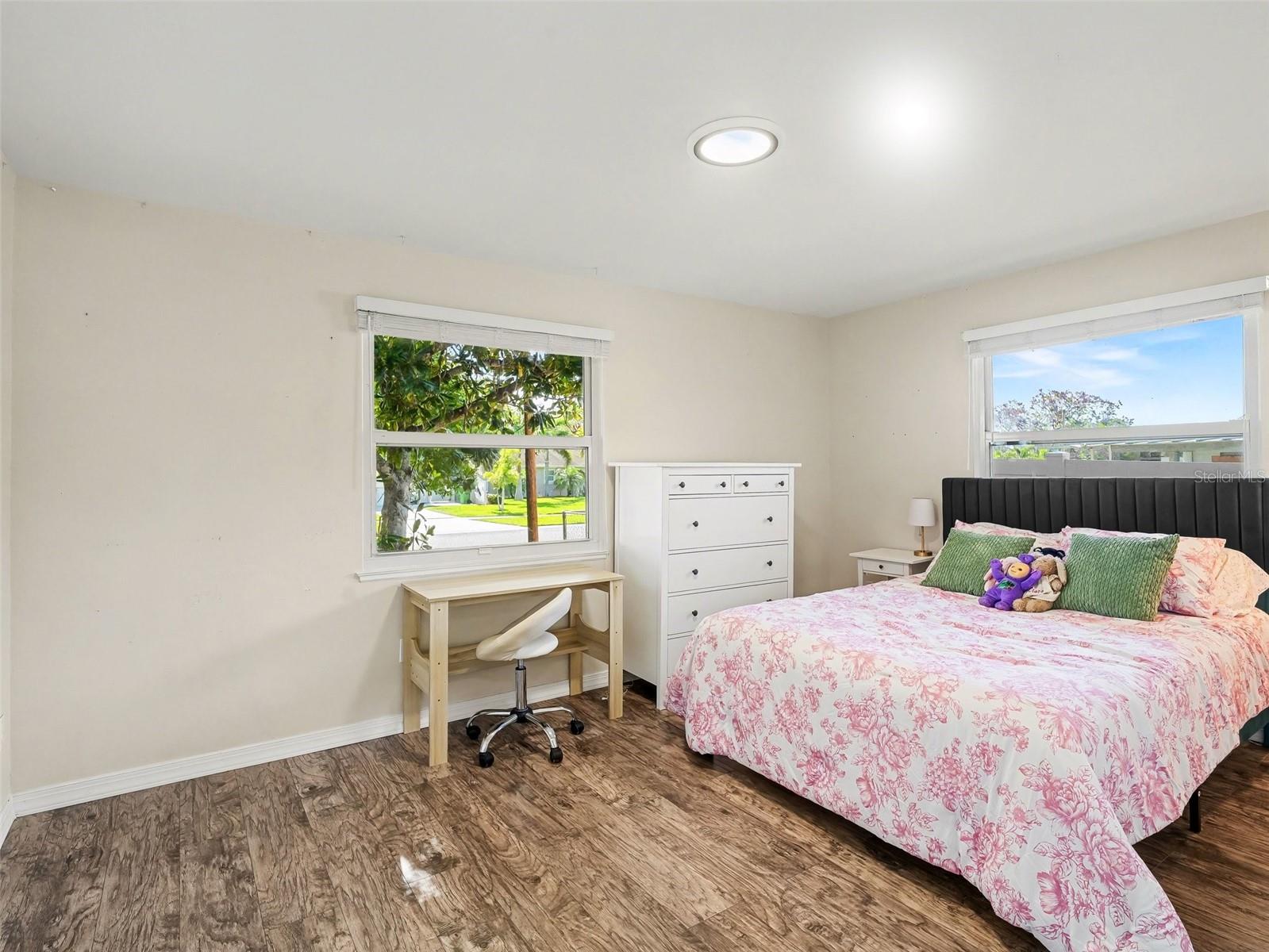 704 S LOCKWOOD RIDGE RD, SARASOTA, FL, 34237