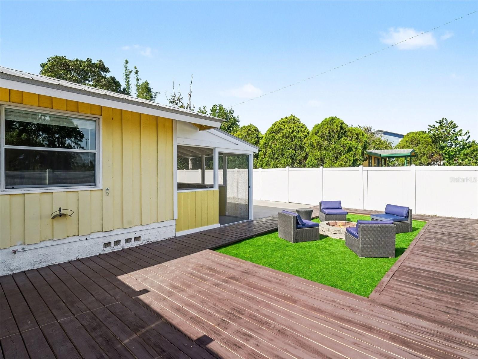 704 S LOCKWOOD RIDGE RD, SARASOTA, FL, 34237