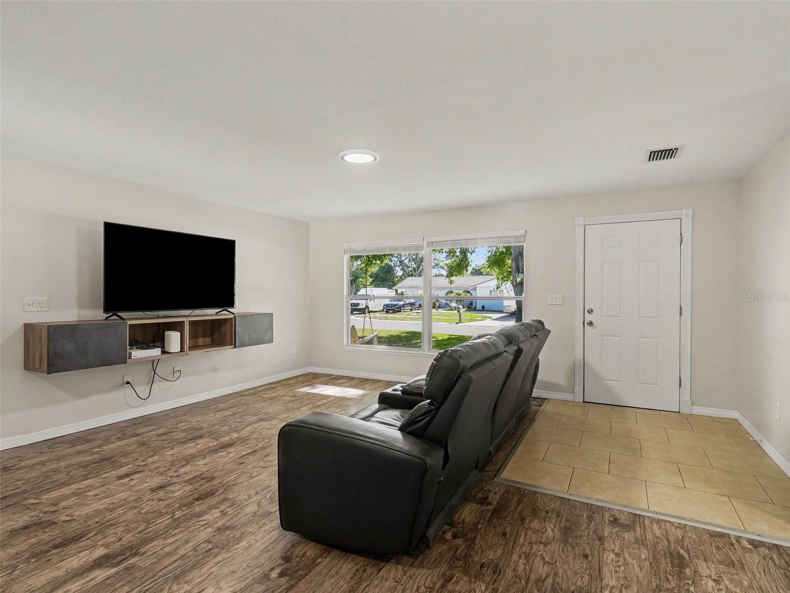 704 S LOCKWOOD RIDGE RD, SARASOTA, FL, 34237