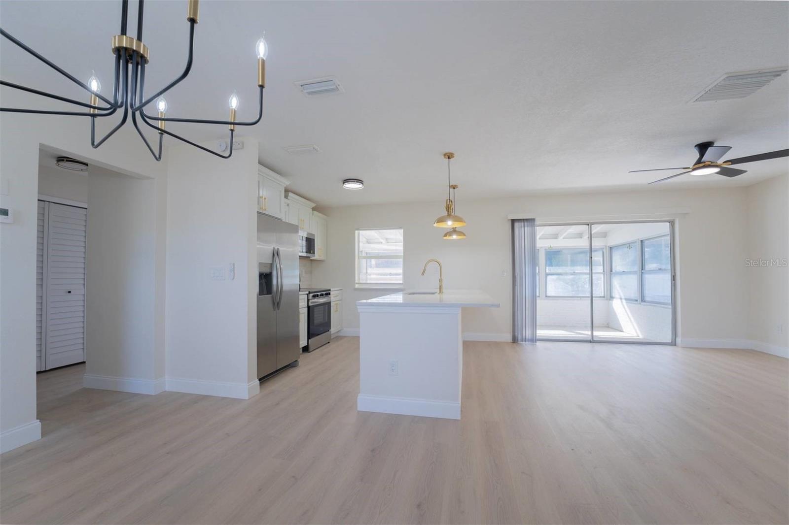 1295 DELTONA BLVD, DELTONA, FL, 32725