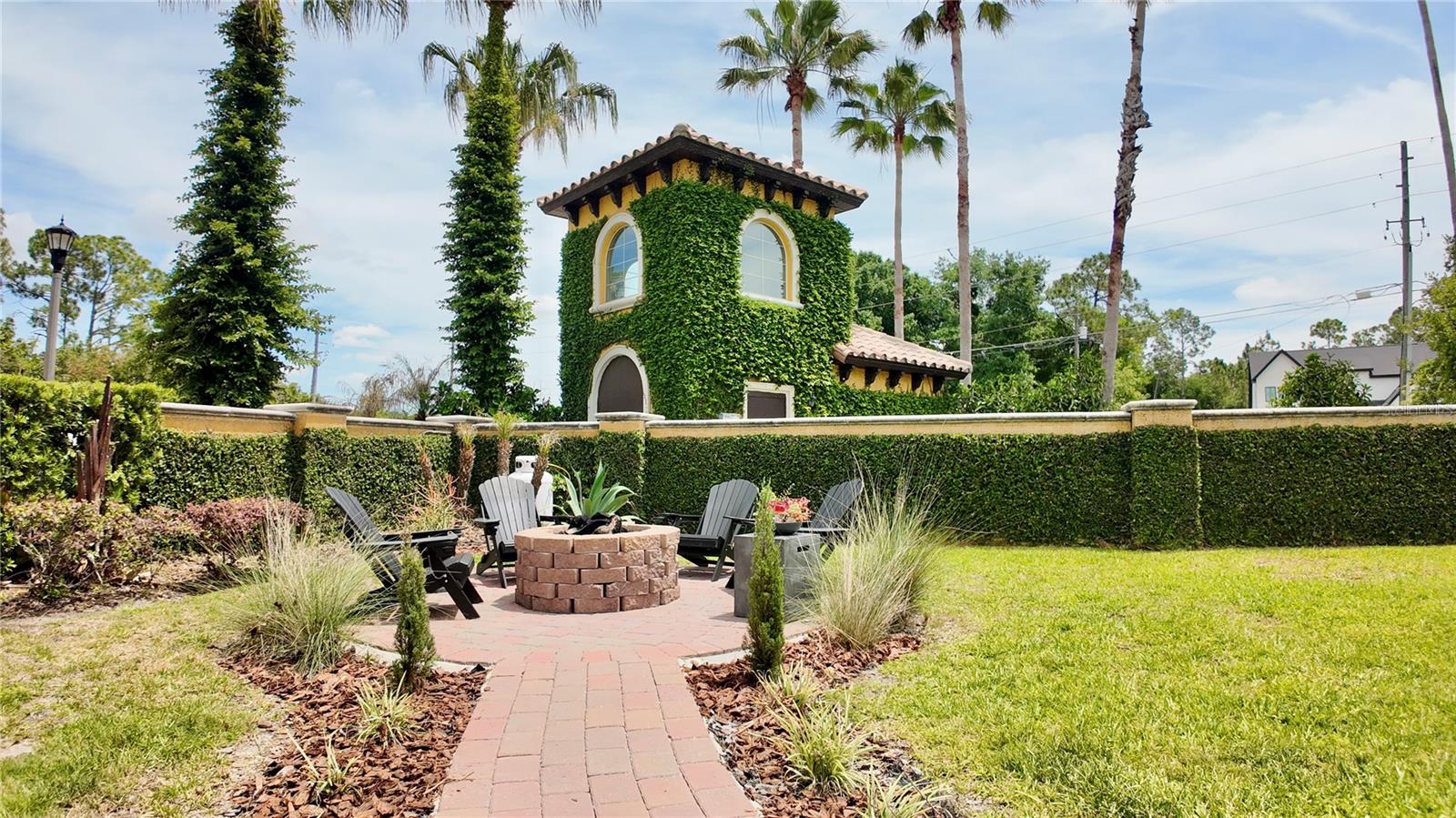 101 PHILIPPE CT, DEBARY, FL, 32713