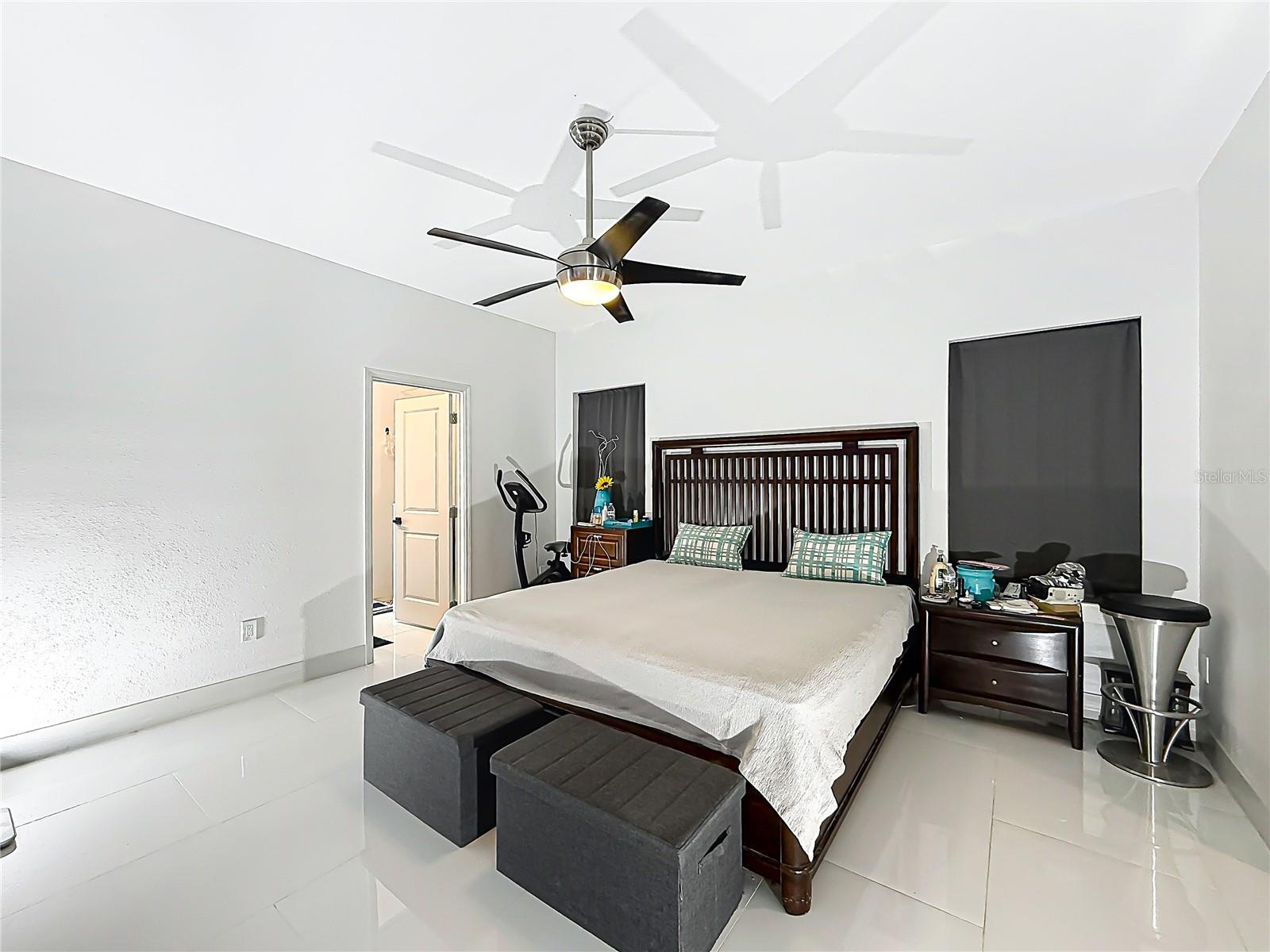 11426 LAKEVIEW DR, LEESBURG, FL, 34788