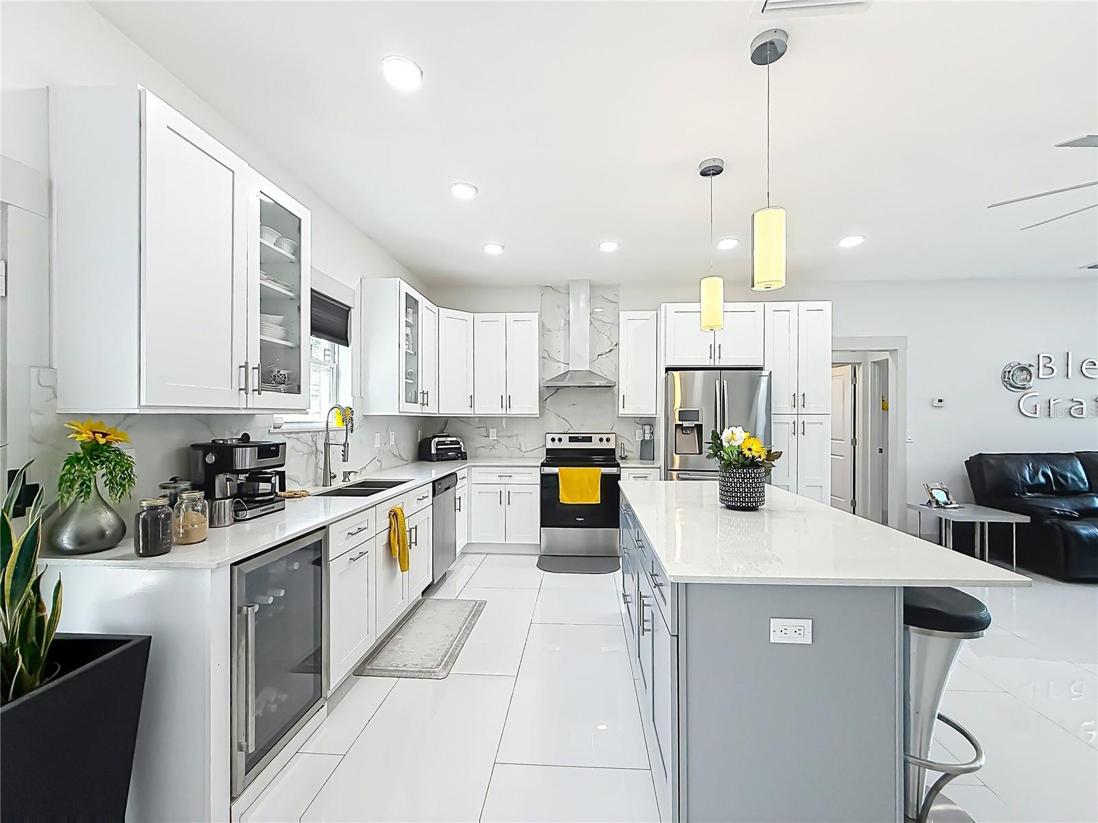 11426 LAKEVIEW DR, LEESBURG, FL, 34788