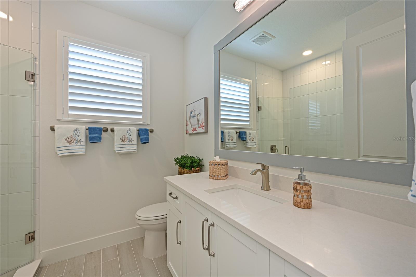 8084 SLIPWAY DR, SARASOTA, FL, 34240