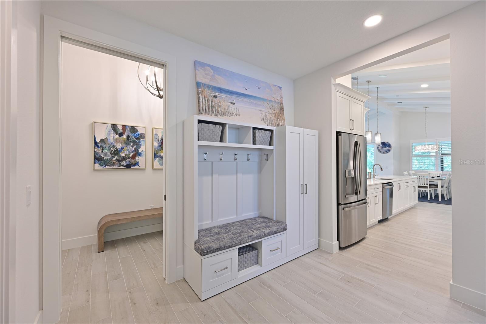 8084 SLIPWAY DR, SARASOTA, FL, 34240