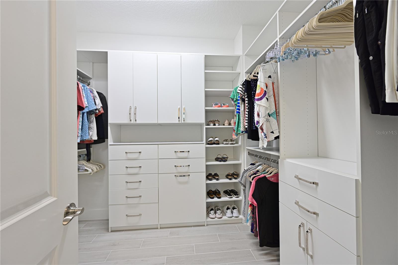 8084 SLIPWAY DR, SARASOTA, FL, 34240