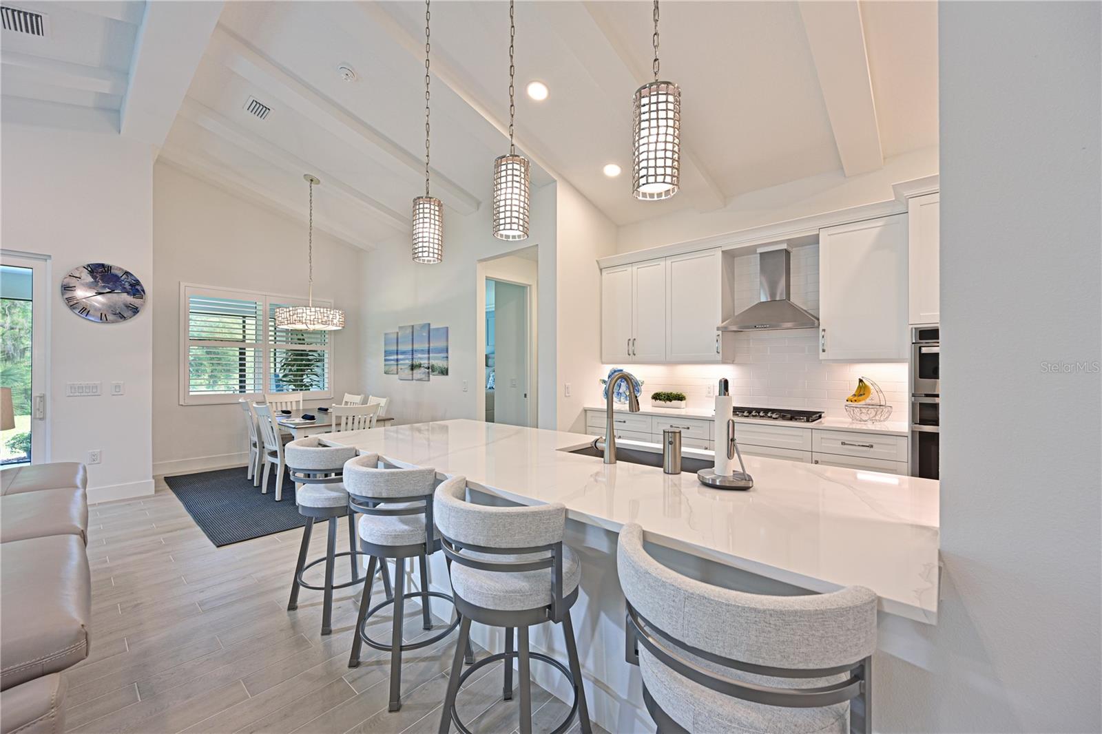 8084 SLIPWAY DR, SARASOTA, FL, 34240