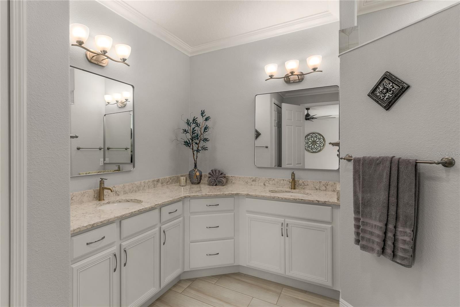 8492 HARTFORD WAY, MOUNT DORA, FL, 32757