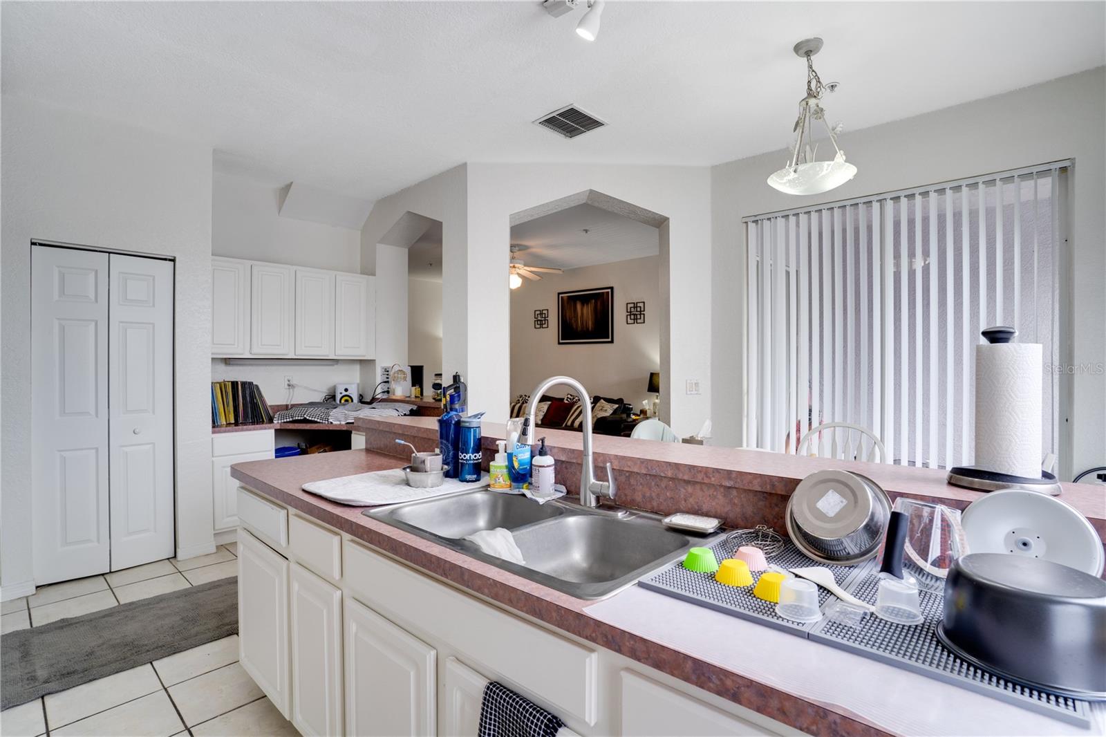 5011 SUNRIDGE PALMS DR #204, TAMPA, FL, 33617