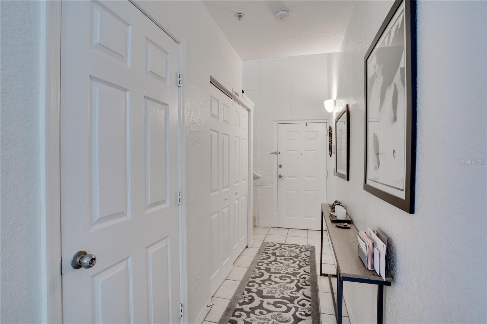 5011 SUNRIDGE PALMS DR #204, TAMPA, FL, 33617