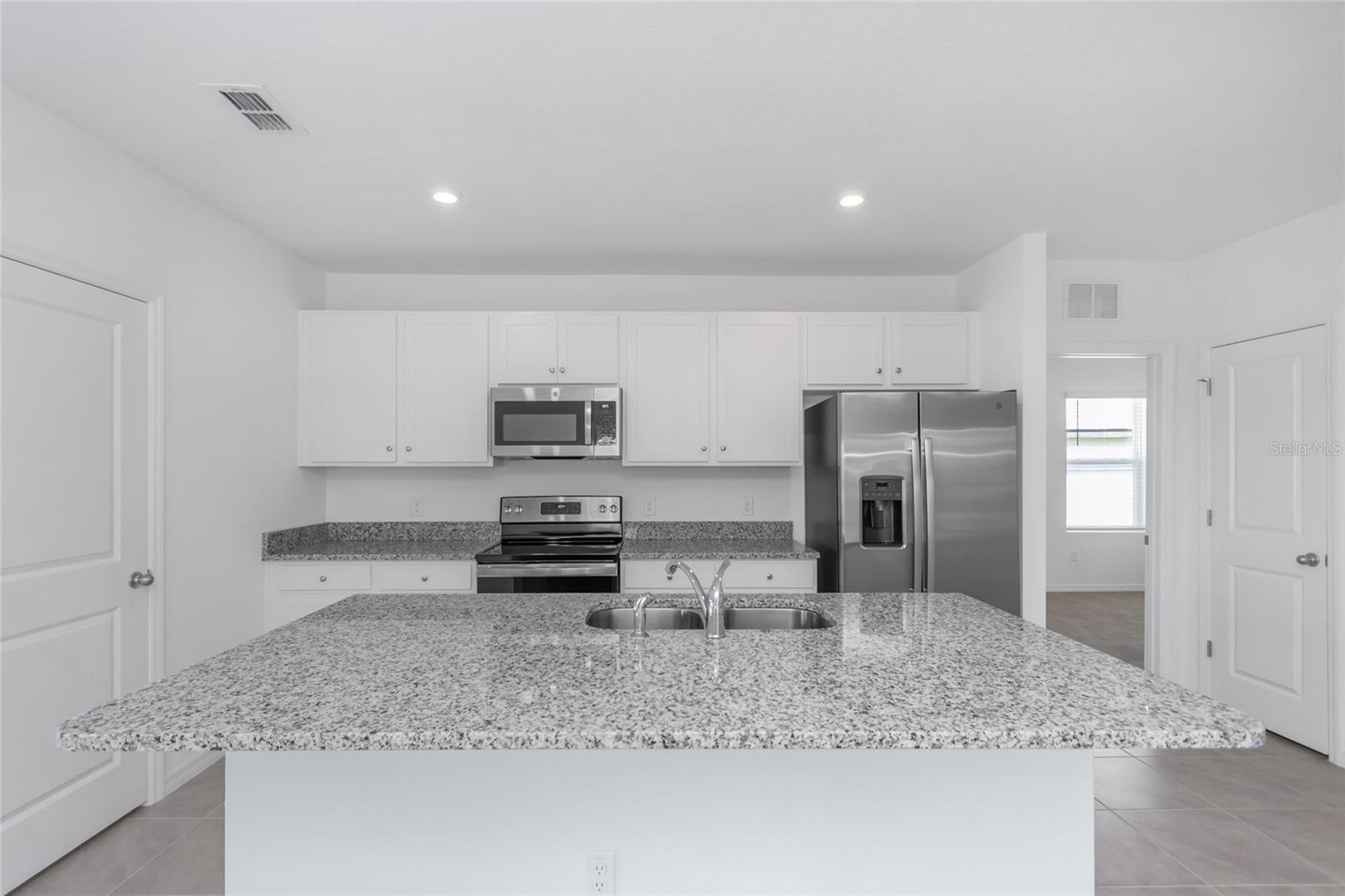 6773 BRANHAM MILL CT, ZEPHYRHILLS, FL, 33542