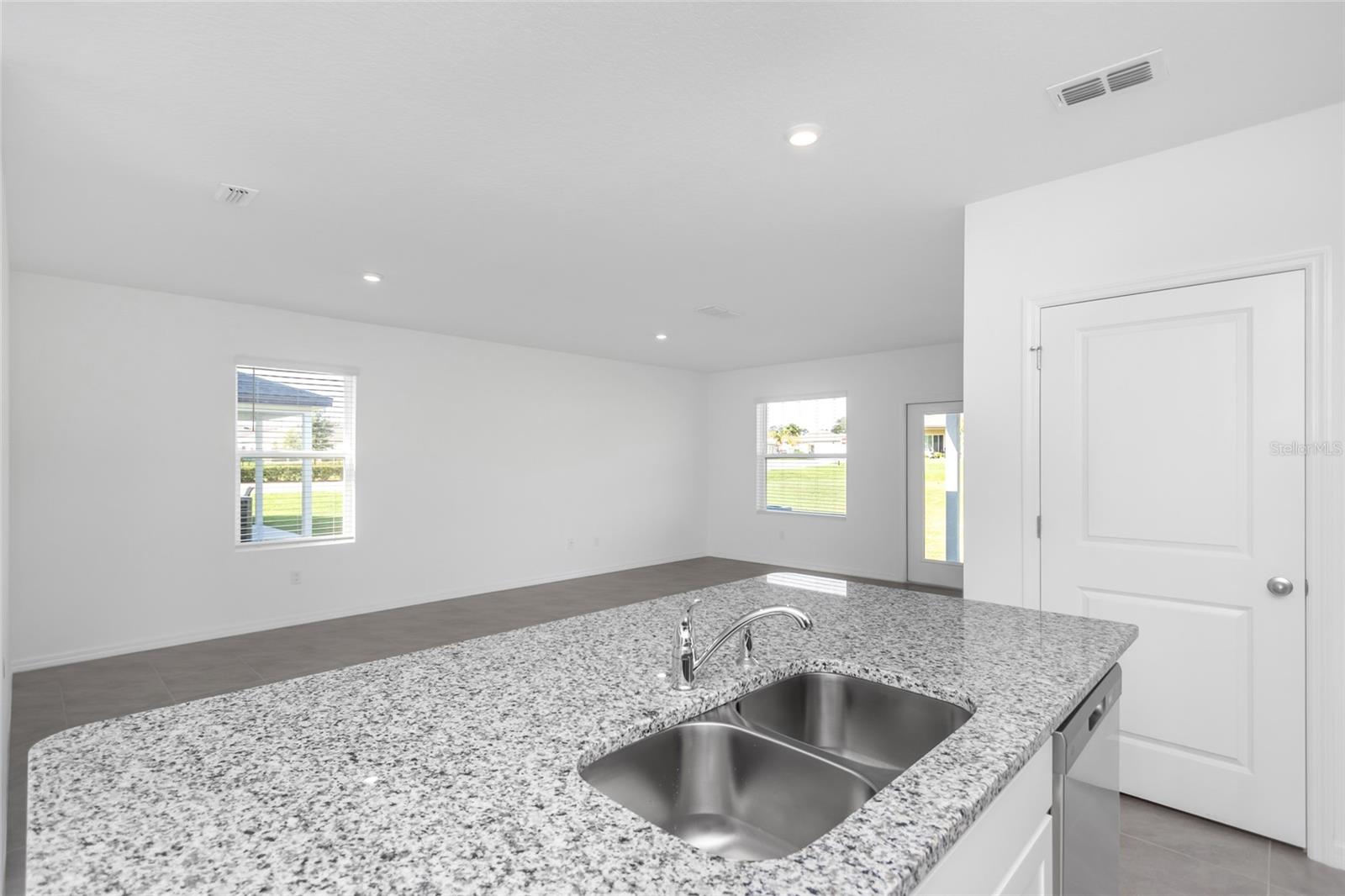 6773 BRANHAM MILL CT, ZEPHYRHILLS, FL, 33542