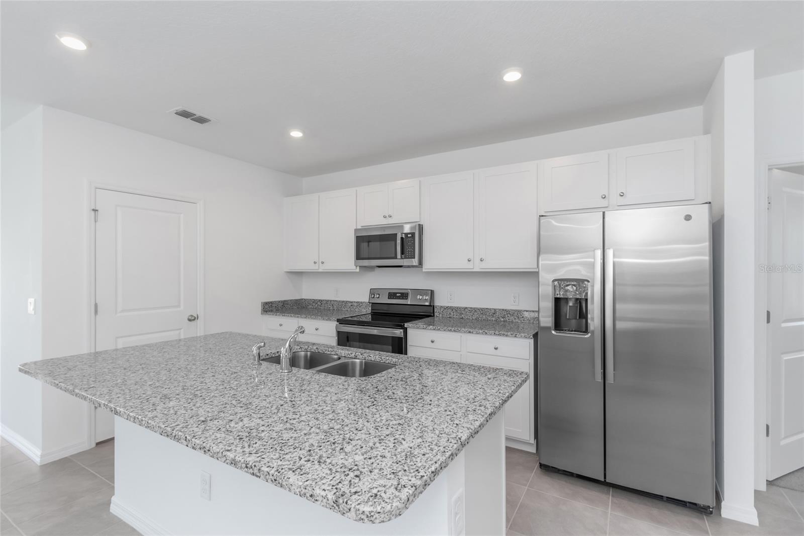 6773 BRANHAM MILL CT, ZEPHYRHILLS, FL, 33542