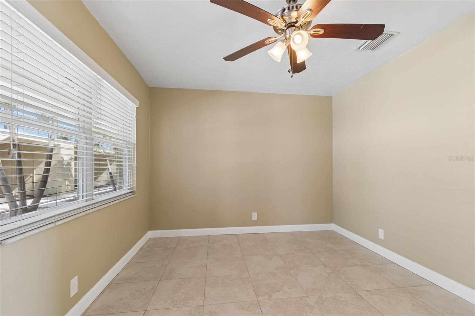 2307 BAY BLVD, INDIAN ROCKS BEACH, FL, 33785