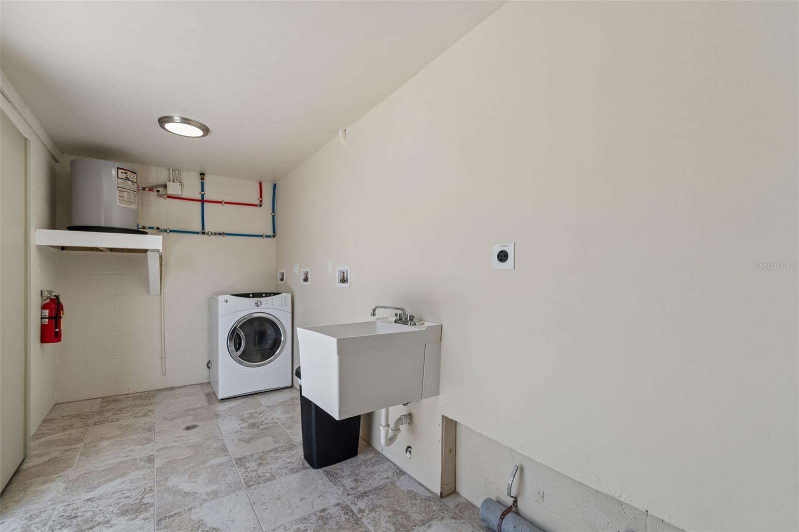 2307 BAY BLVD, INDIAN ROCKS BEACH, FL, 33785