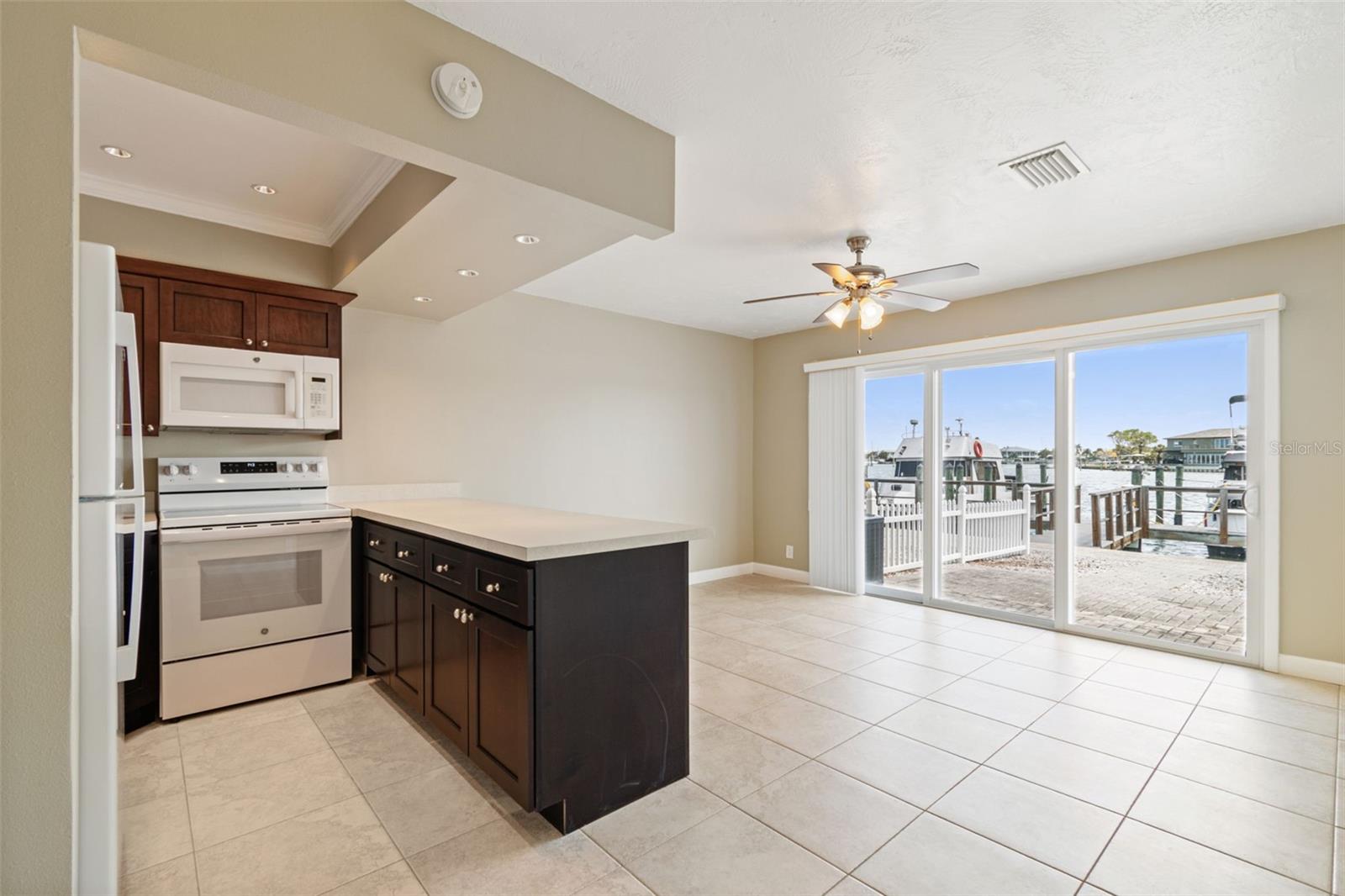 2307 BAY BLVD, INDIAN ROCKS BEACH, FL, 33785