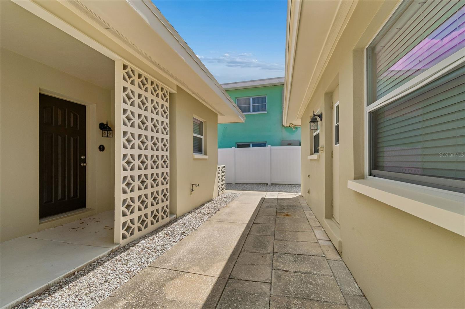 2307 BAY BLVD, INDIAN ROCKS BEACH, FL, 33785