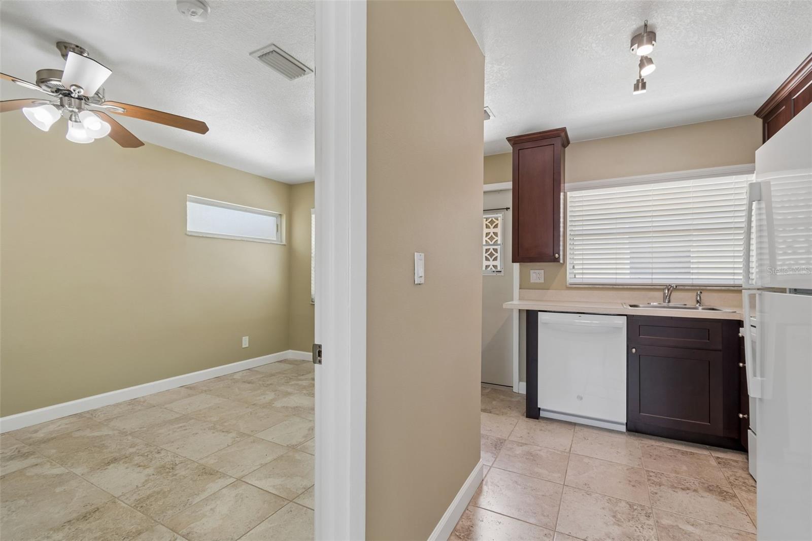 2307 BAY BLVD, INDIAN ROCKS BEACH, FL, 33785