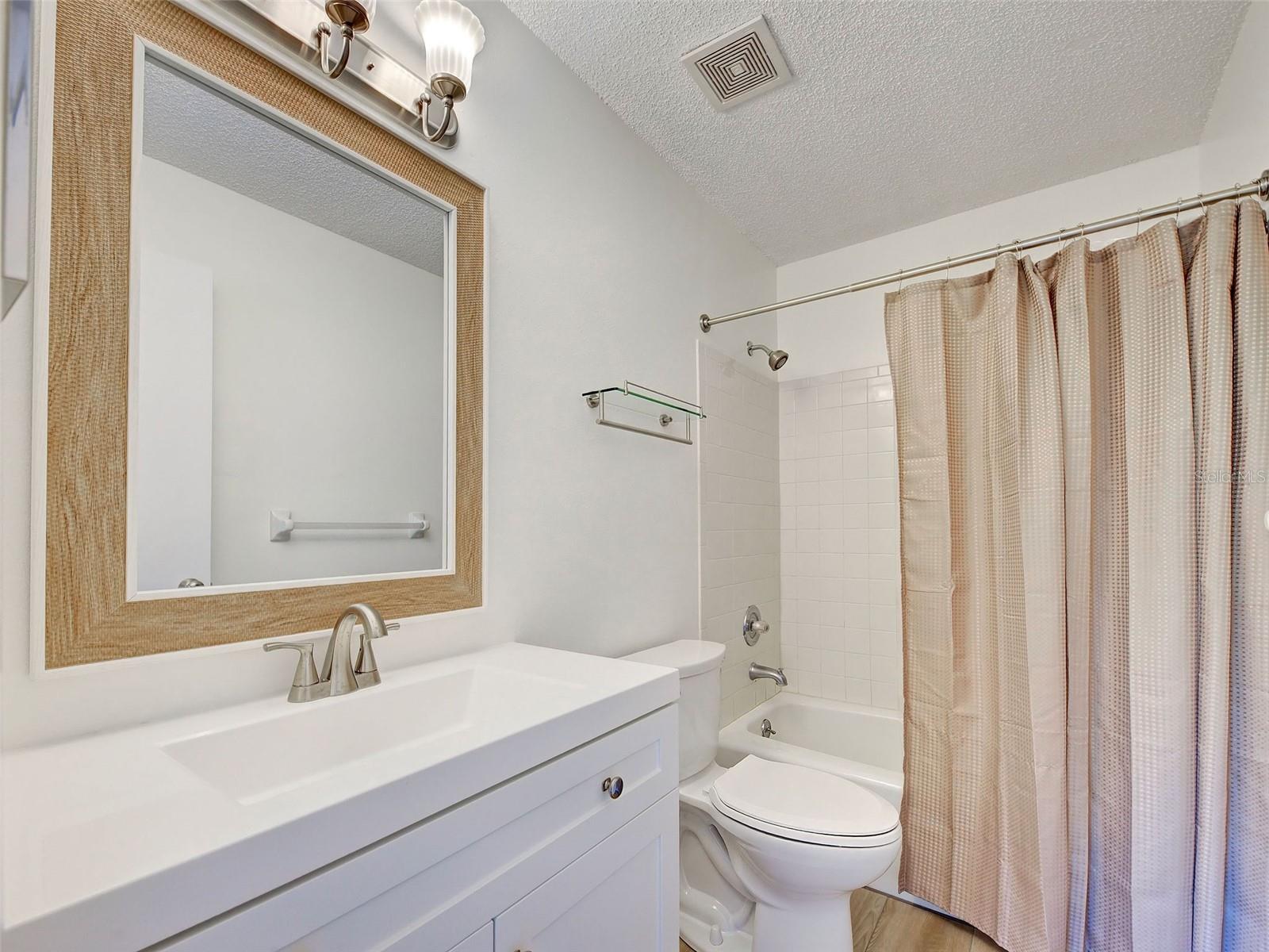 7237 CLOISTER DR ## 207, SARASOTA, FL, 34231