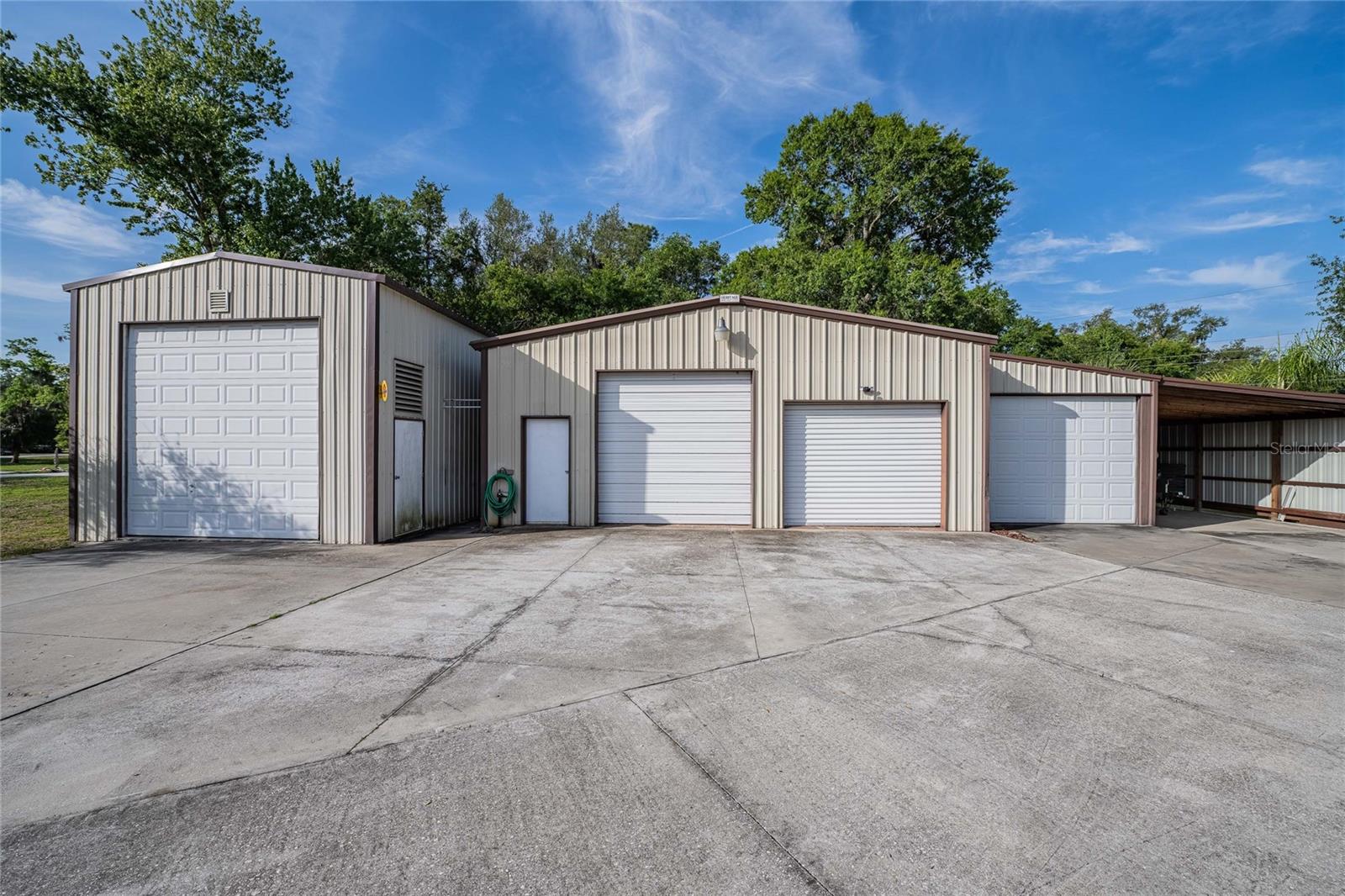 5905 WHISPERING PINES RD, LAKELAND, FL, 33811