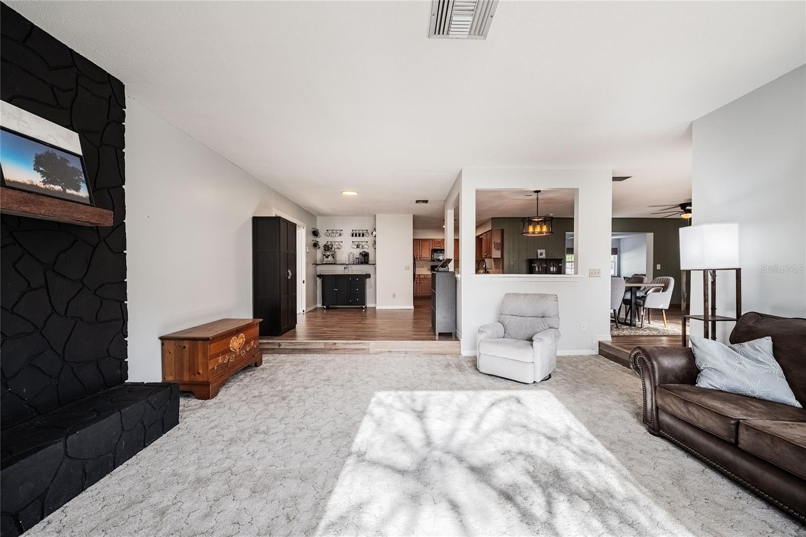 5905 WHISPERING PINES RD, LAKELAND, FL, 33811