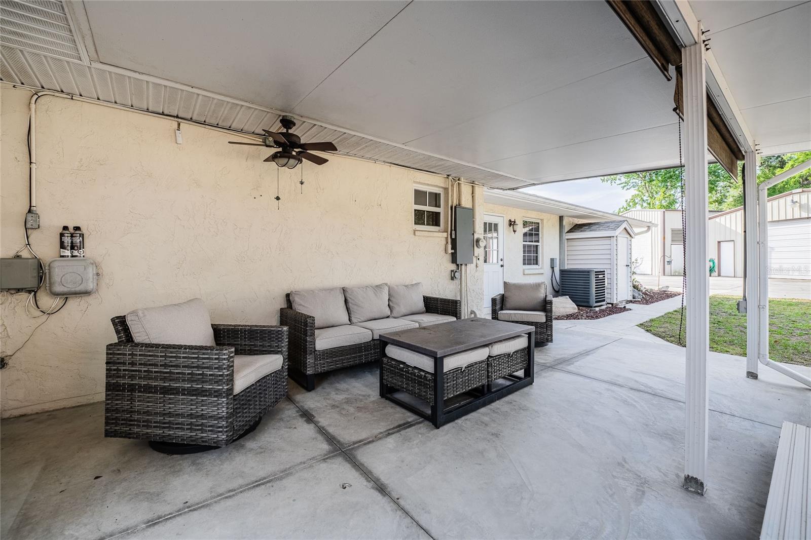 5905 WHISPERING PINES RD, LAKELAND, FL, 33811