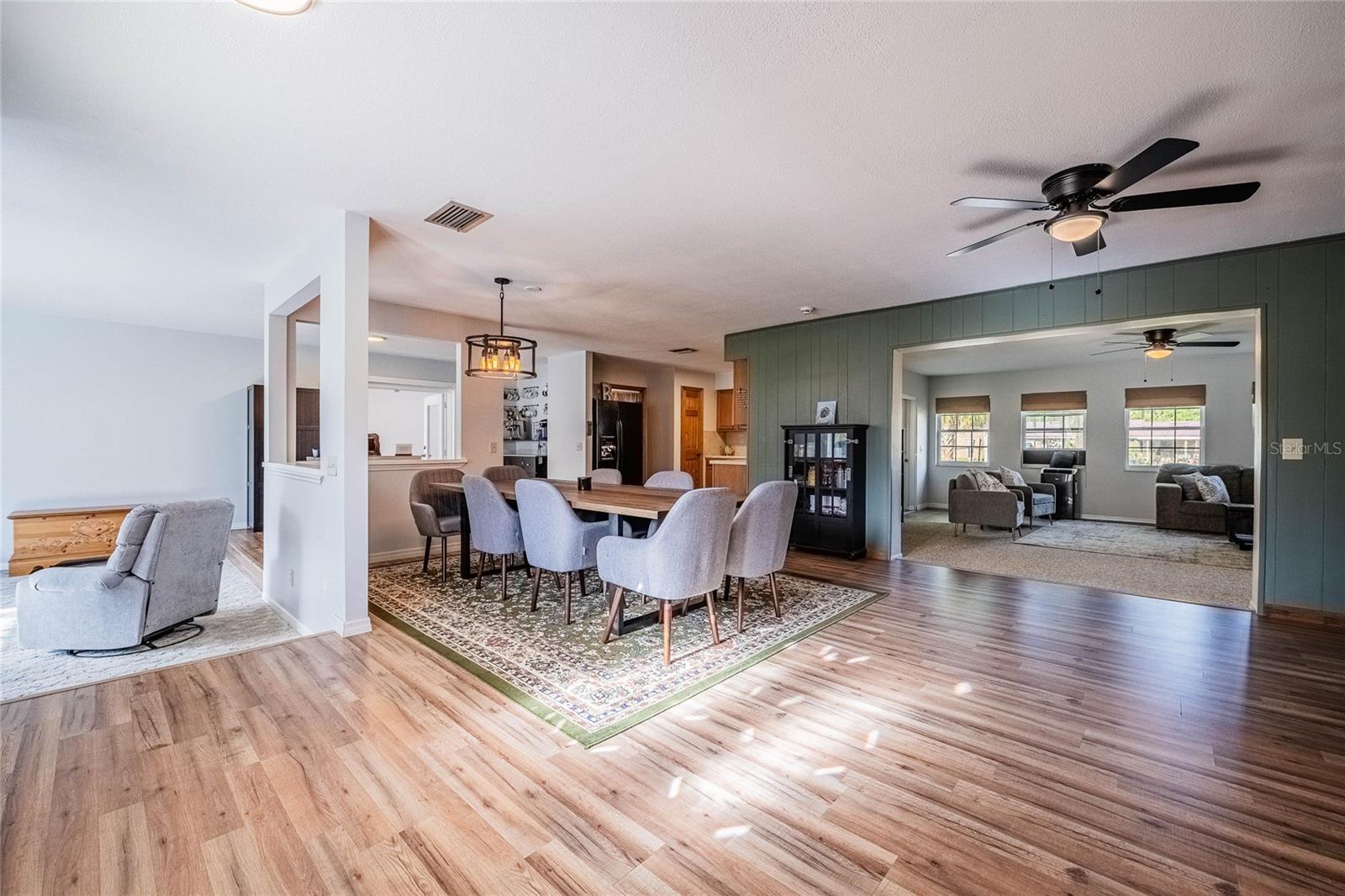 5905 WHISPERING PINES RD, LAKELAND, FL, 33811