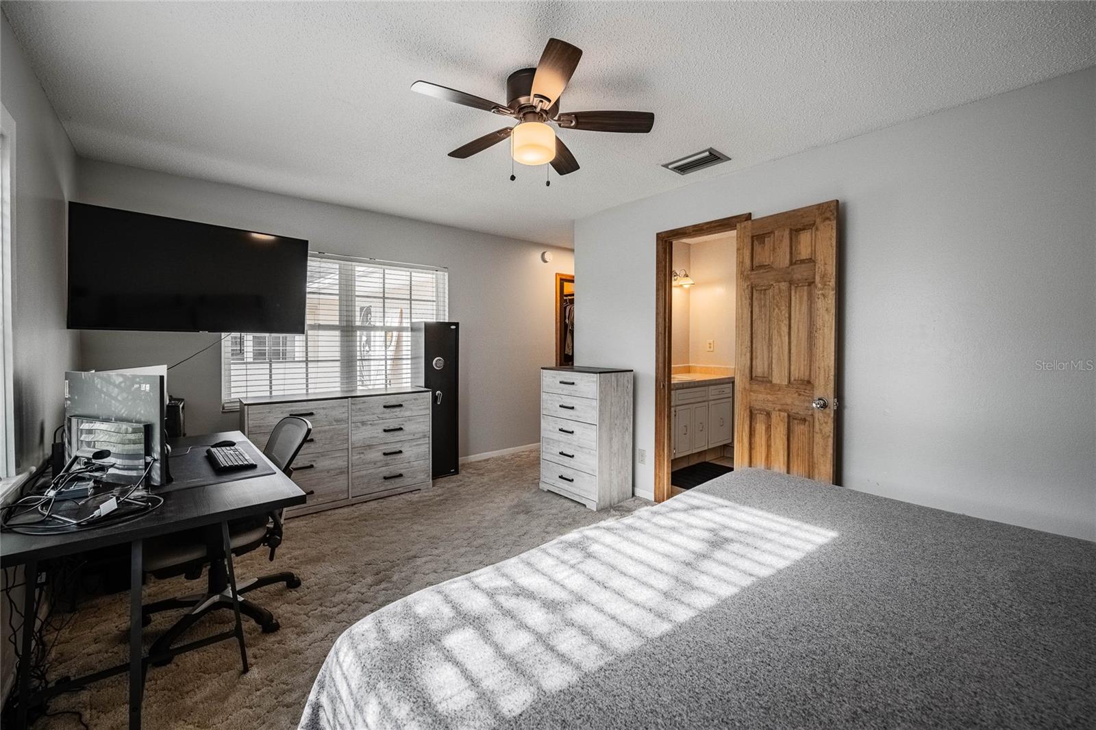 5905 WHISPERING PINES RD, LAKELAND, FL, 33811