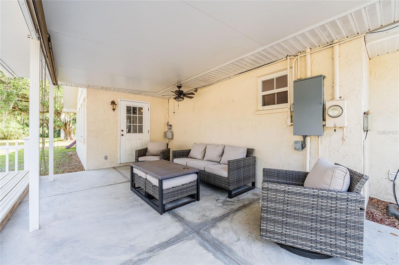 5905 WHISPERING PINES RD, LAKELAND, FL, 33811