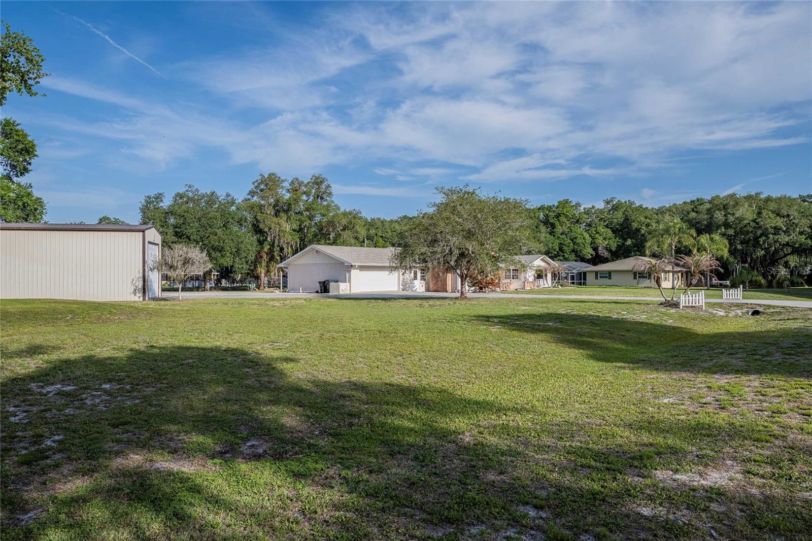 5905 WHISPERING PINES RD, LAKELAND, FL, 33811