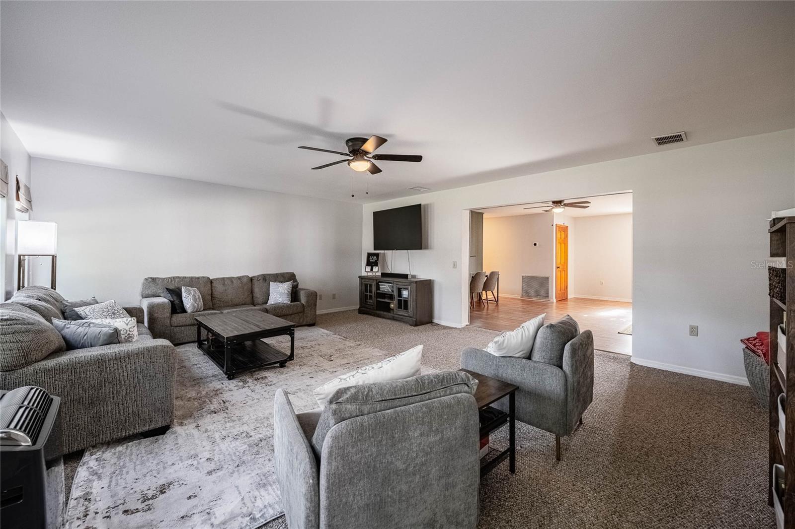 5905 WHISPERING PINES RD, LAKELAND, FL, 33811