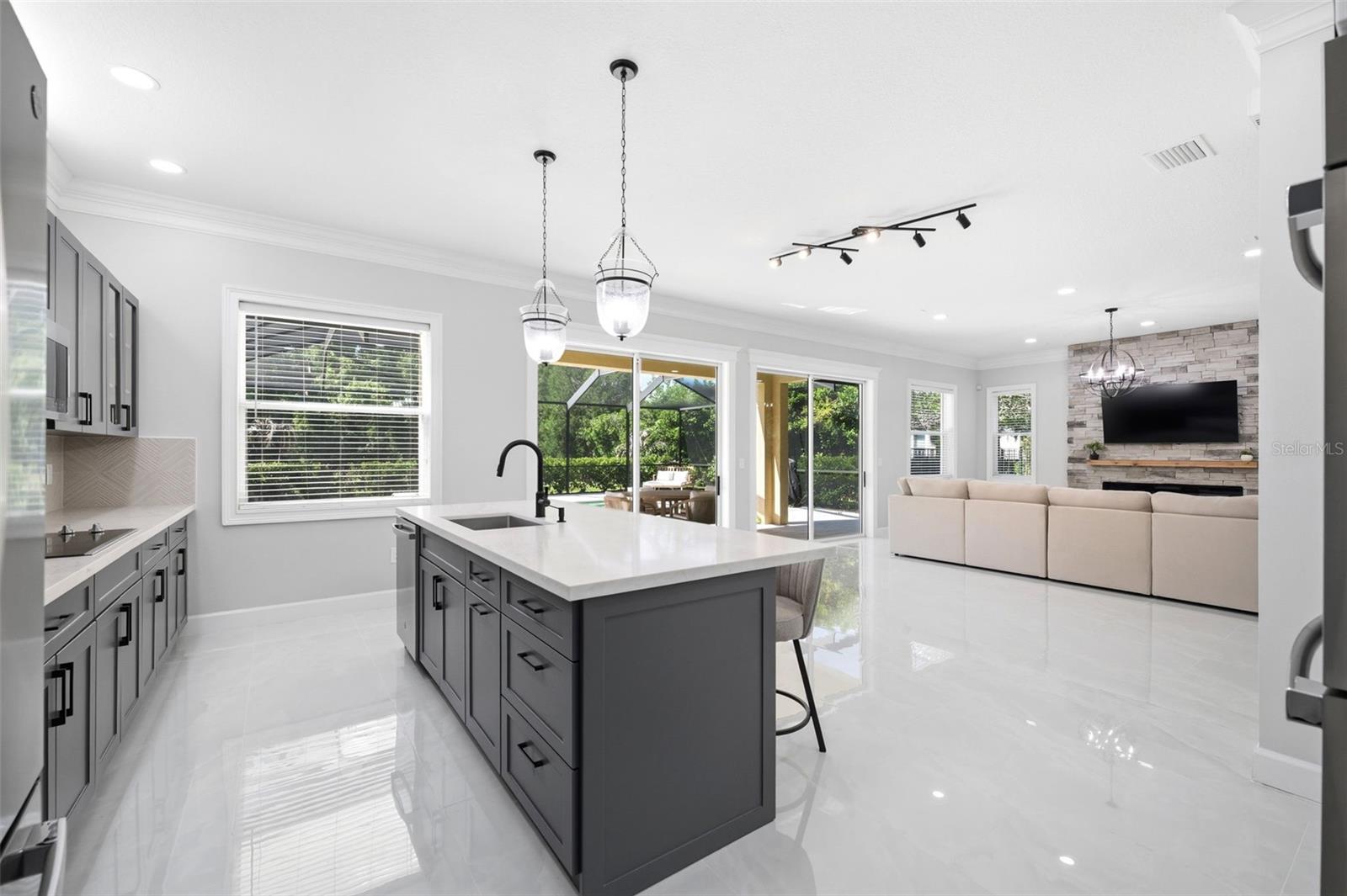 8005 CYPRESS CROSSING CT, TAMPA, FL, 33647