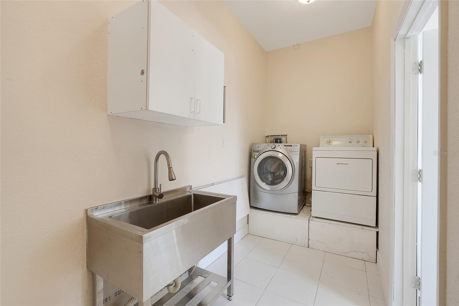 3425 GLEAVES CT, APOPKA, FL, 32703