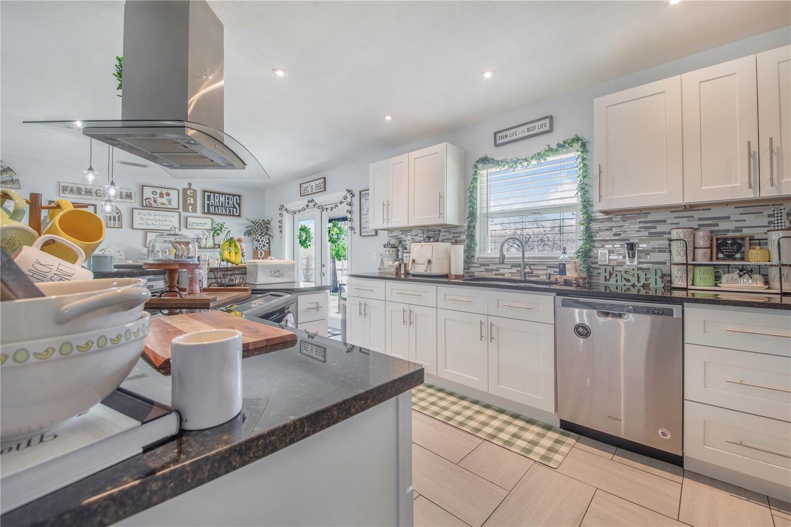 838 SHERWOOD DR, LAKE WALES, FL, 33898