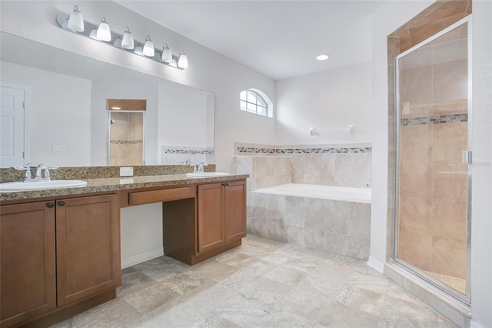 2021 HORSE CREEK LN, HAINES CITY, FL, 33844