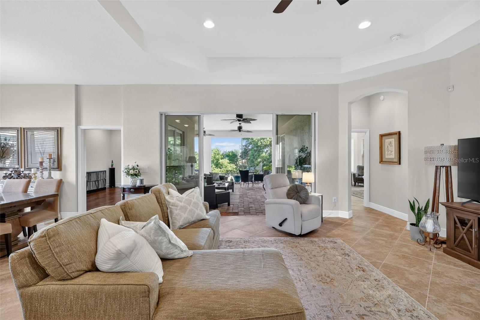 10075 LAKE MIONA WAY, OXFORD, FL, 34484