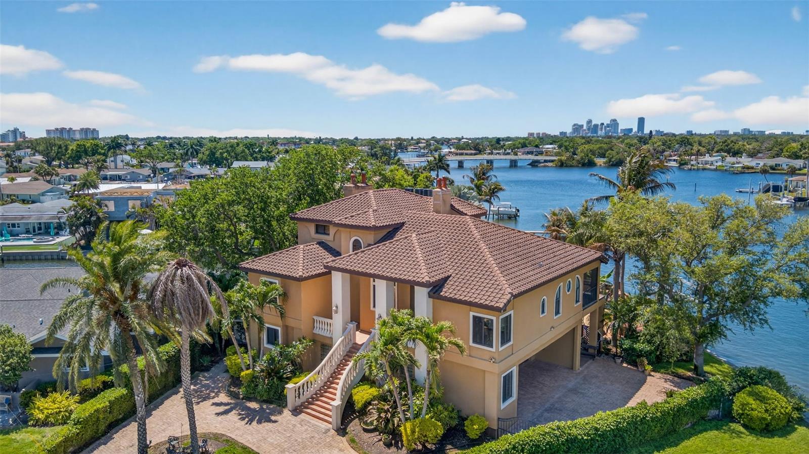 4300 13TH WAY NE, ST PETERSBURG, FL, 33703