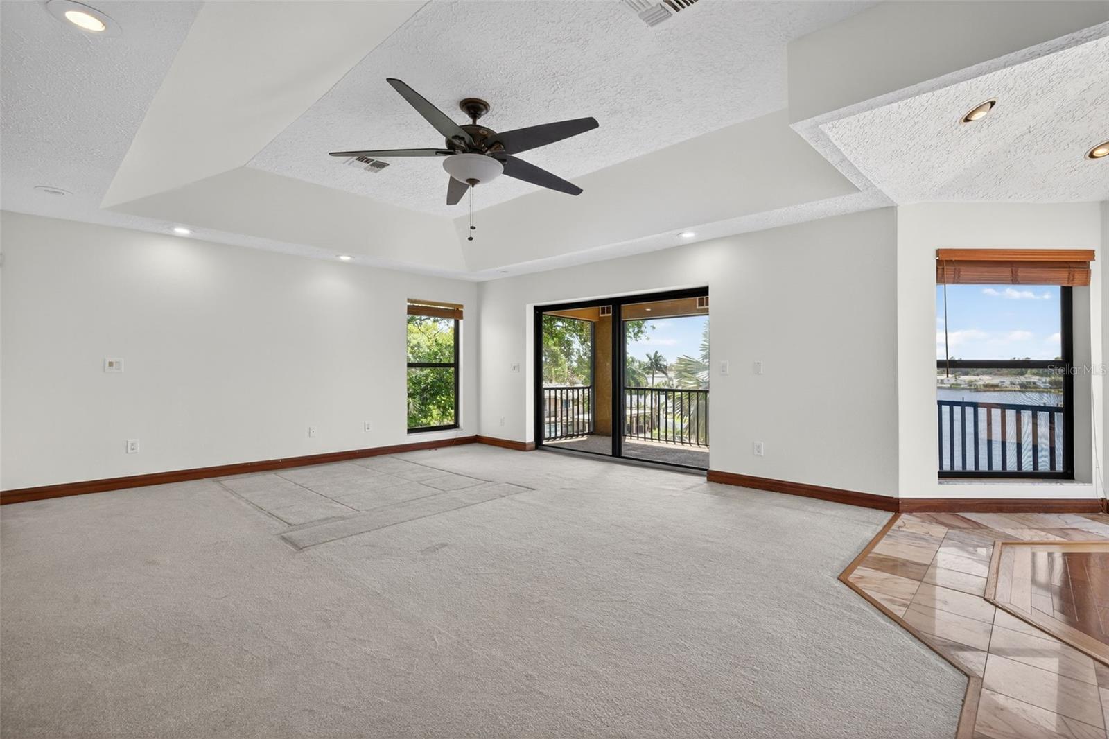 4300 13TH WAY NE, ST PETERSBURG, FL, 33703