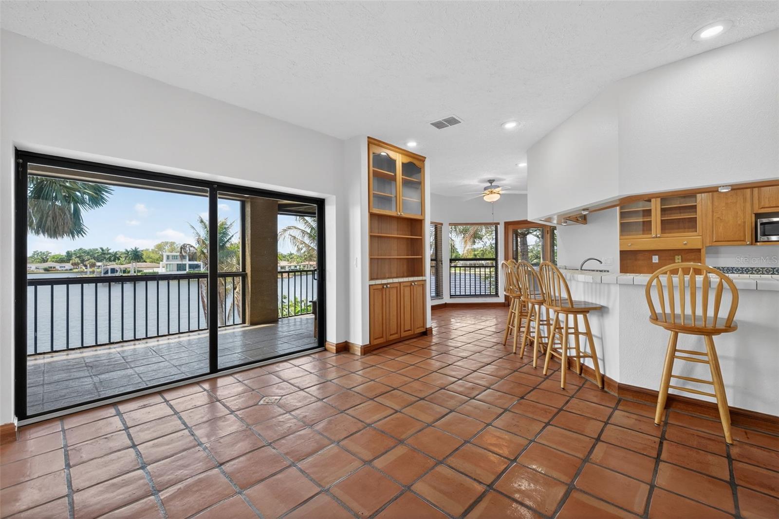 4300 13TH WAY NE, ST PETERSBURG, FL, 33703