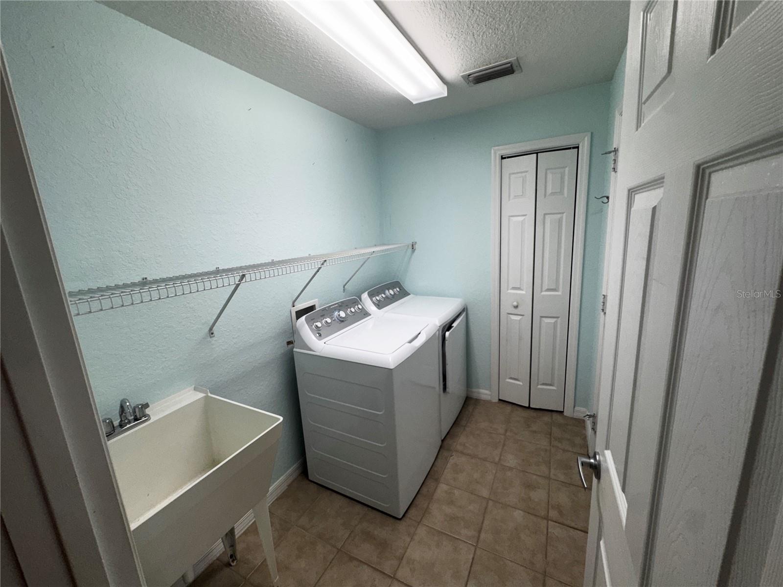 10156 MAINSAIL DR, OXFORD, FL, 34484