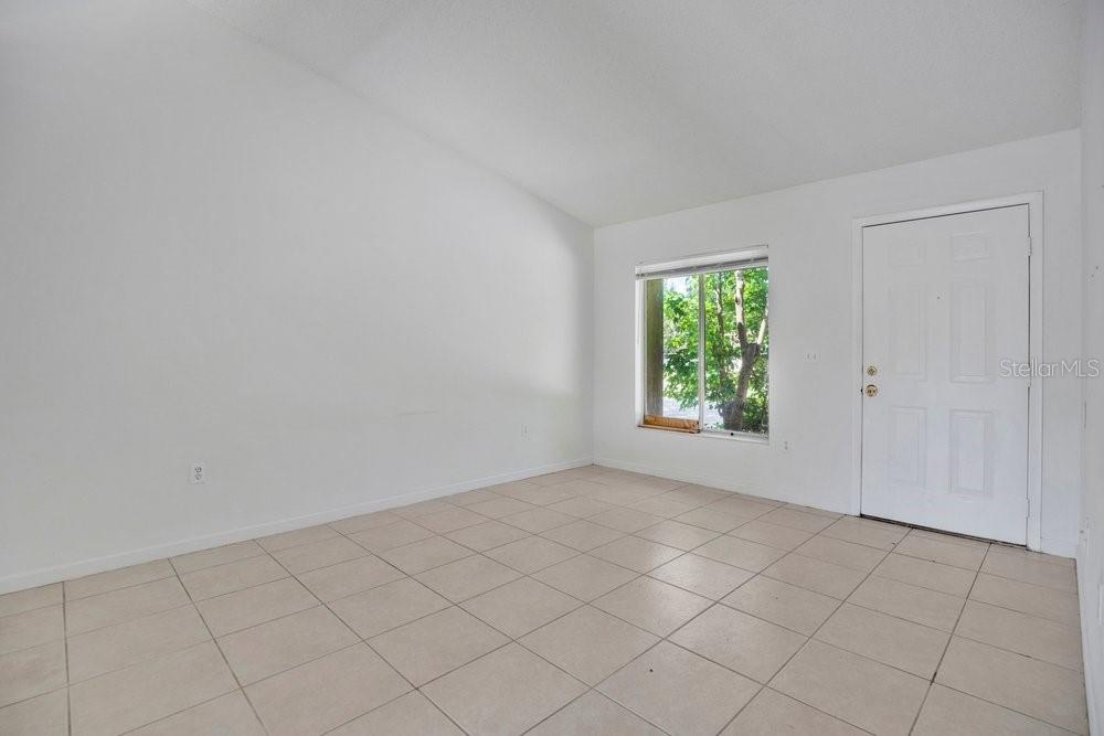 2827 CORAL REEF DR, ORLANDO, FL, 32826