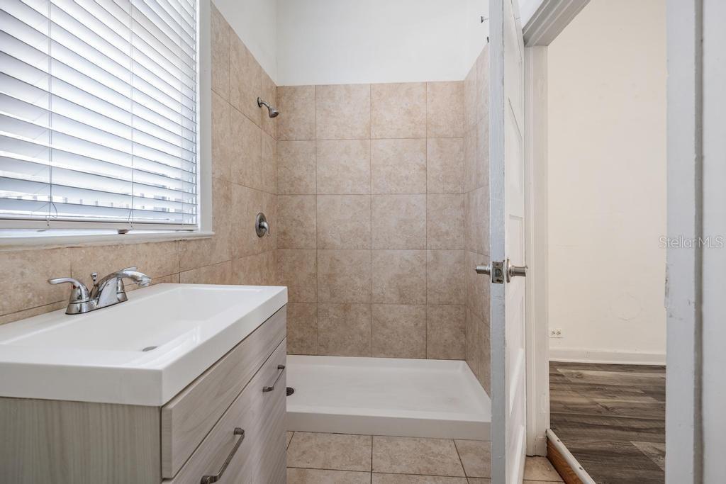 2319 W AILEEN ST #B, TAMPA, FL, 33607