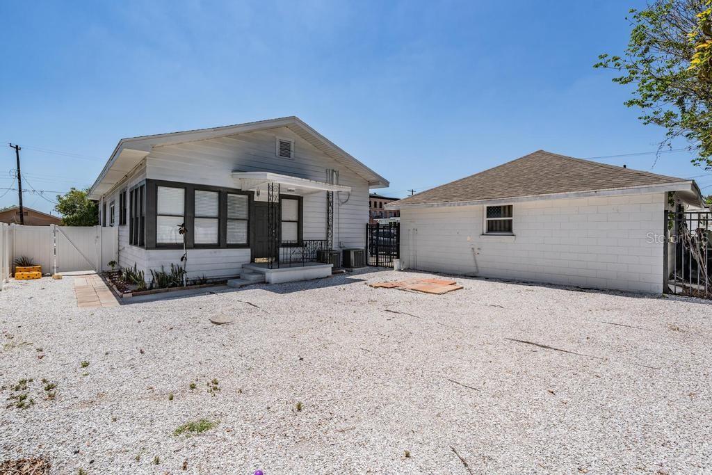 2319 W AILEEN ST #B, TAMPA, FL, 33607