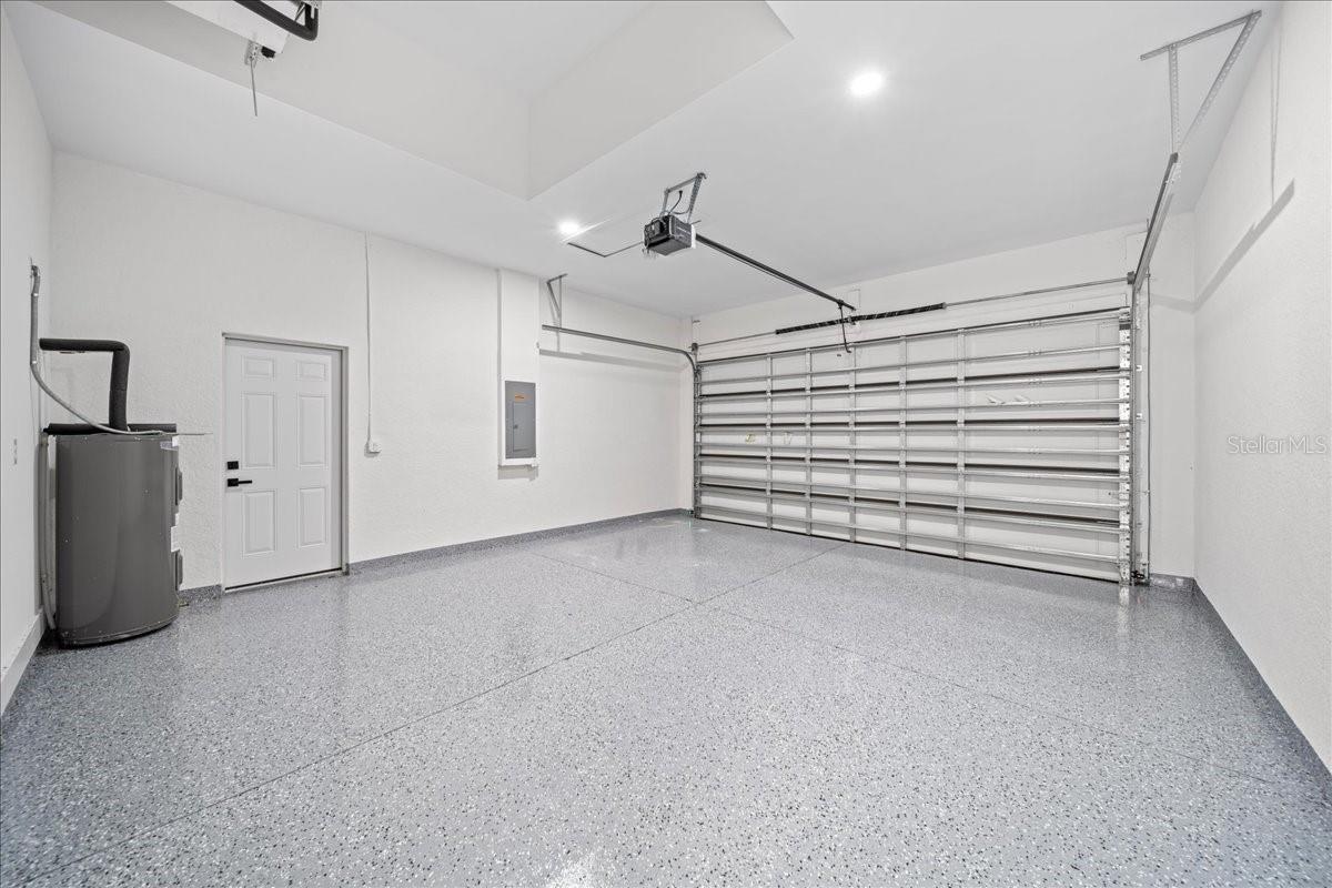 2116 NE 10TH AVE, CAPE CORAL, FL, 33909