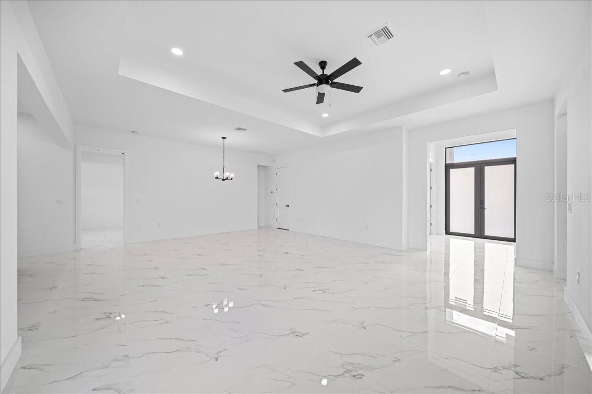 2116 NE 10TH AVE, CAPE CORAL, FL, 33909