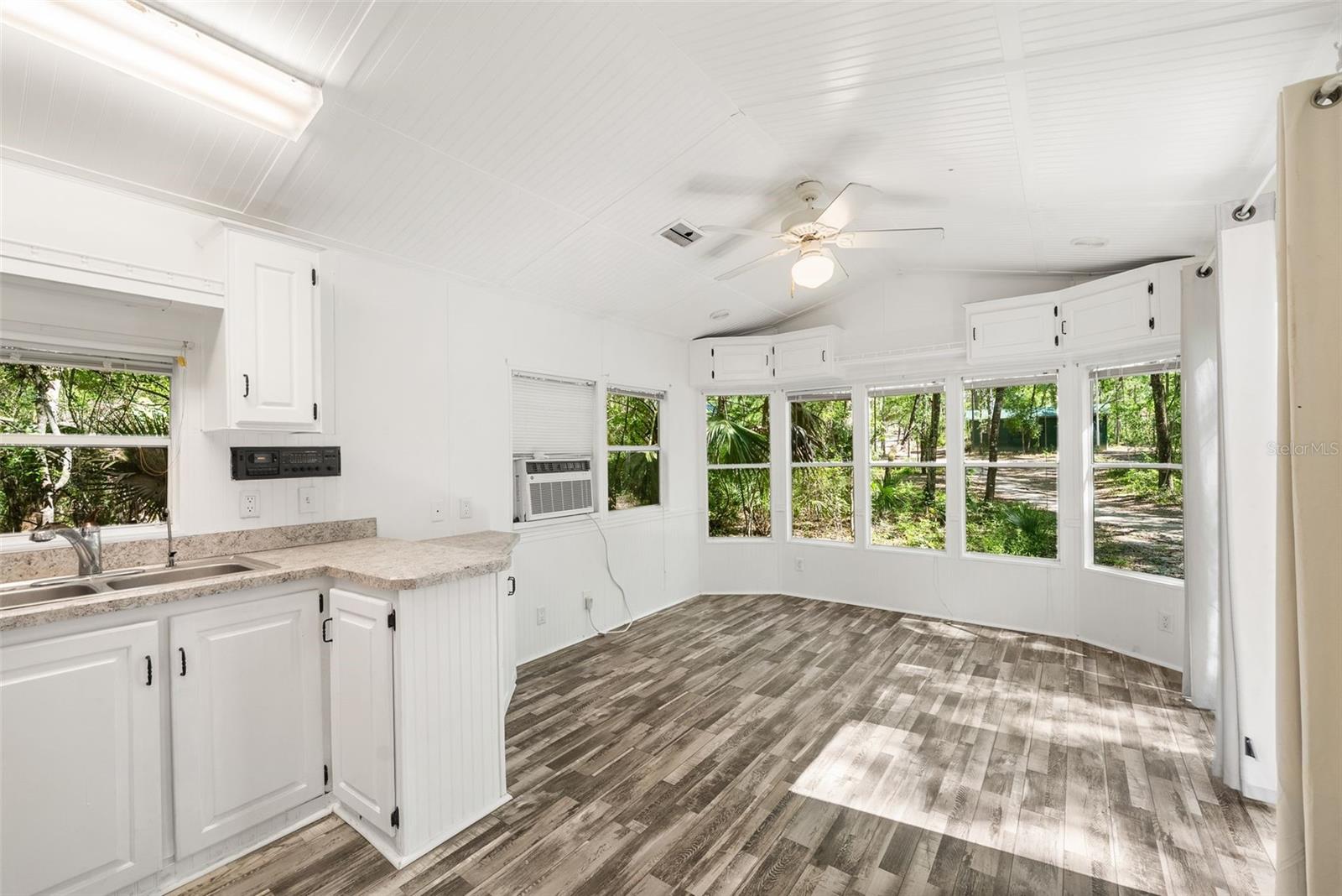 25723 BAREVA RD, WEEKI WACHEE, FL, 34614