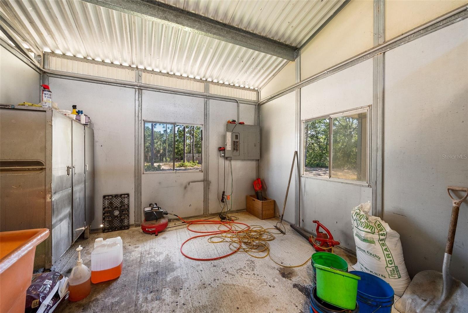 25723 BAREVA RD, WEEKI WACHEE, FL, 34614